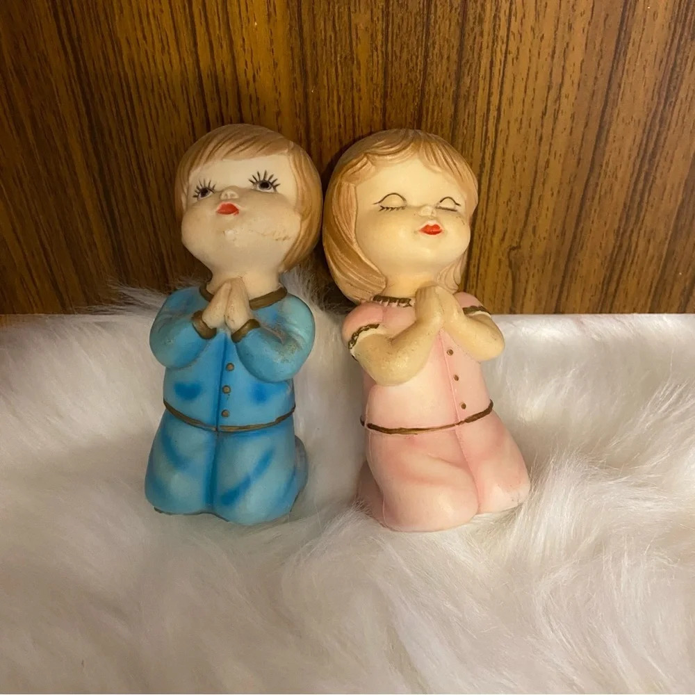 Vintage Adoring twins ceramic praying Christmas holiday ornaments hang or stand
